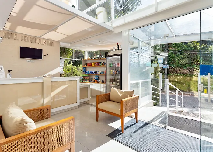 Hotel Petropolis Inn